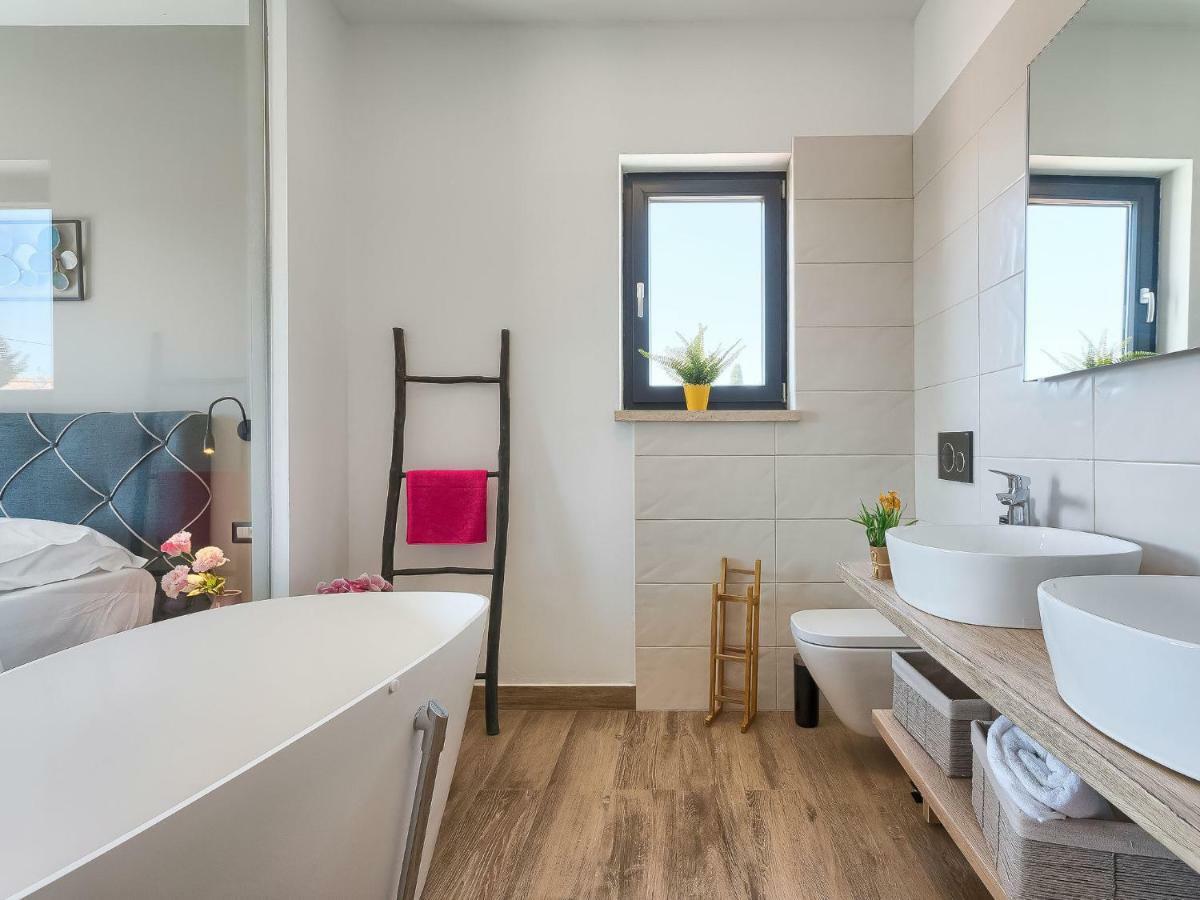 Tar-Vabriga Villa Grande By Interhome מראה חיצוני תמונה